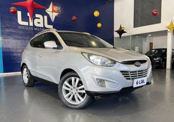 HYUNDAI IX35 2.0 MPI 4X2 16V FLEX 4P MANUAL HYUNDAI IX35 2.0 MPI 4X2 16V FLEX 4P MANUAL